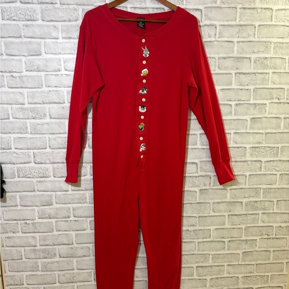 Looney Tunes Suit Pajamas Red Christmas  M/L Bugs Tweety Taz Peppe PJs bum flap